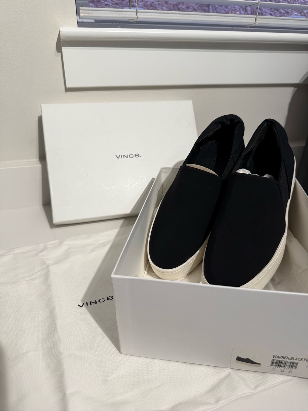 Vince Warren Black Platform Slip-On Sneakers - Size 8
